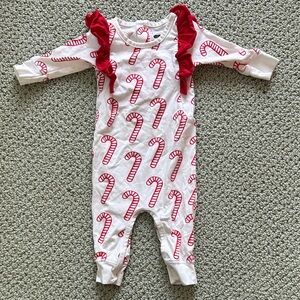 NWOT Monica and Andy Christmas candy cane cotton onesie pajamas 3-6m